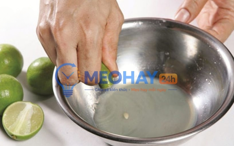Dùng chanh để vệ sinh nồi nhôm bị xỉn màu